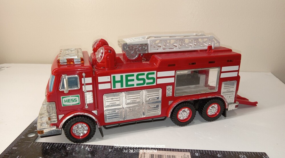 2005 Hess Emergency Fire Truck Toy with Extension Ladder - As Is Corrosion